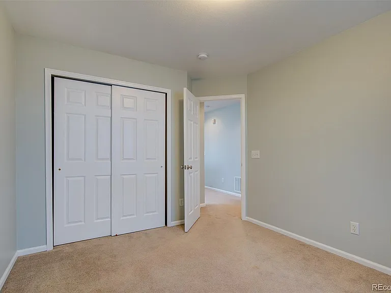 9141 Sunningdale Rd — Photo 32