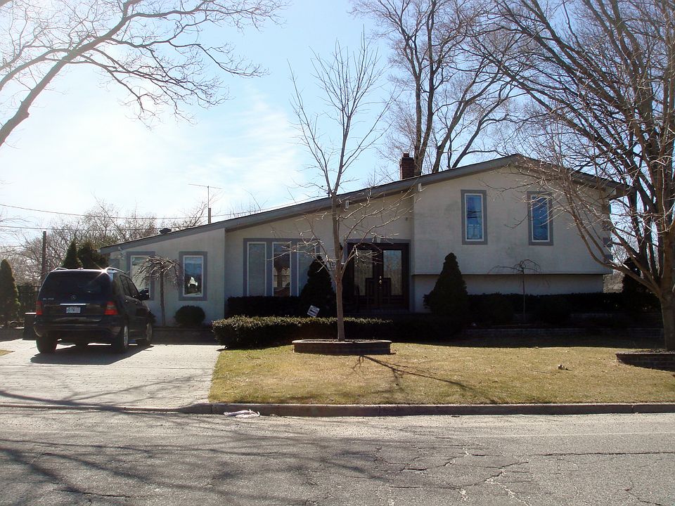 1st image of 423 Eastwood Blvd