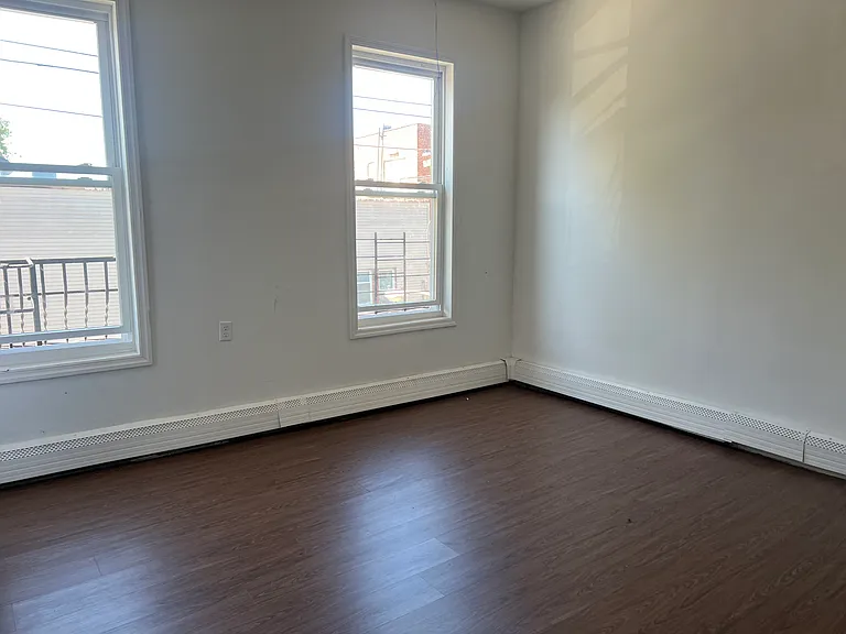190 Clinton Ave #4 — Photo 8