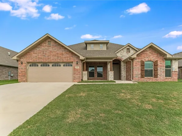 1021 Sundance Ln, Bentonville, AR 72712