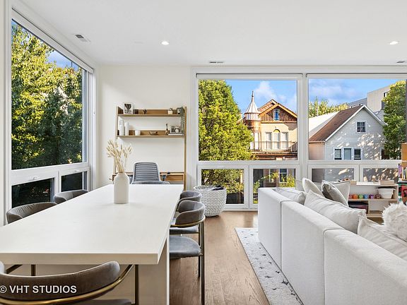 5th image of 2863 W Lyndale St Unit 2W