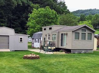 19745 Keystone Rd, Garnavillo, IA 52049