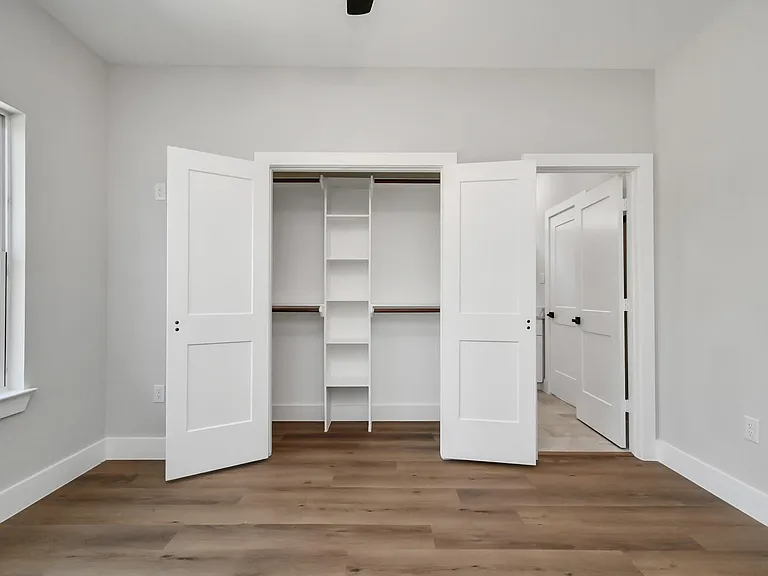 4706 Gunter St — Photo 11
