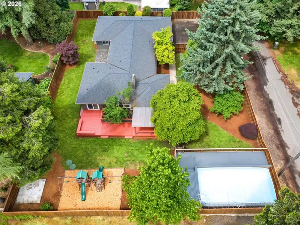 6286 SW Harrington Ave, Lake Oswego, OR 97035