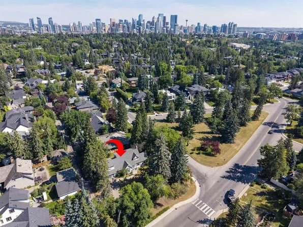 1302 Council Way SW, Calgary, AB T2T 1X7