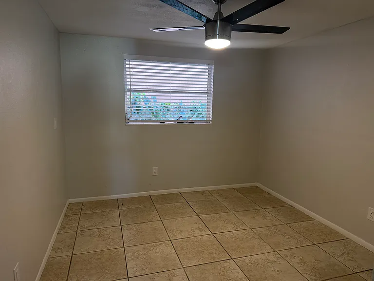 3009 W Waters Ave — Photo 3