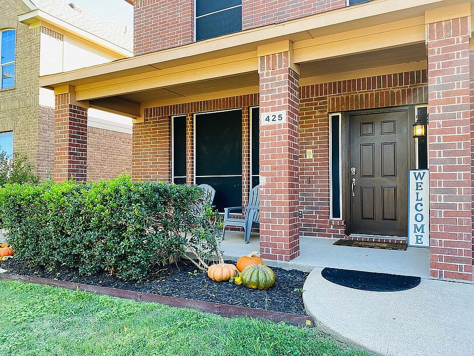 1st image of 425 Rock Prairie Ln