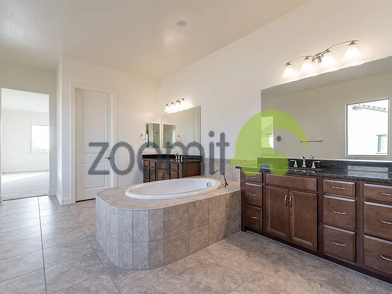 19407 W Seldon Ln — Photo 34