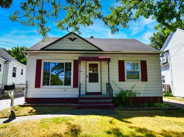 3304 W 73rd St, Cleveland, OH 44102