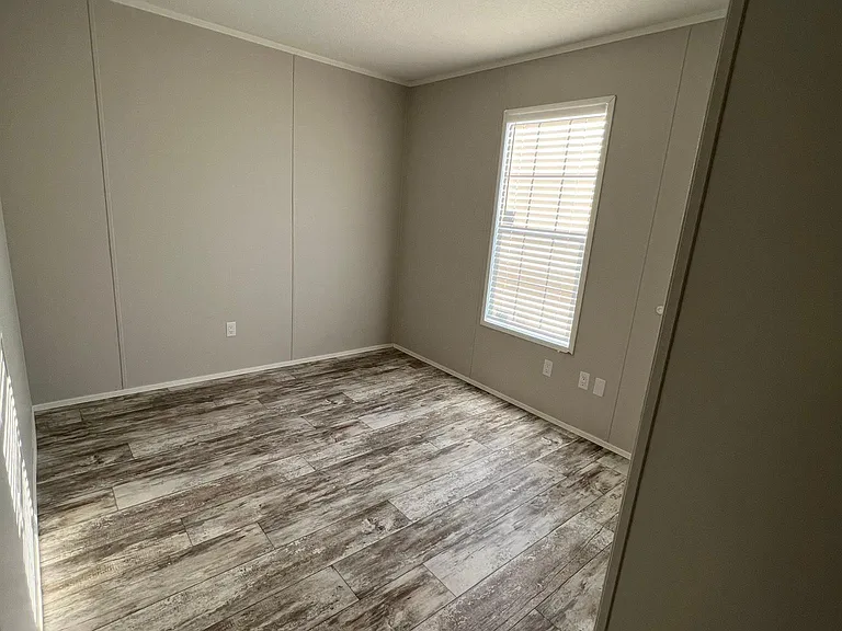 22992 Tradewind Rd — Photo 13