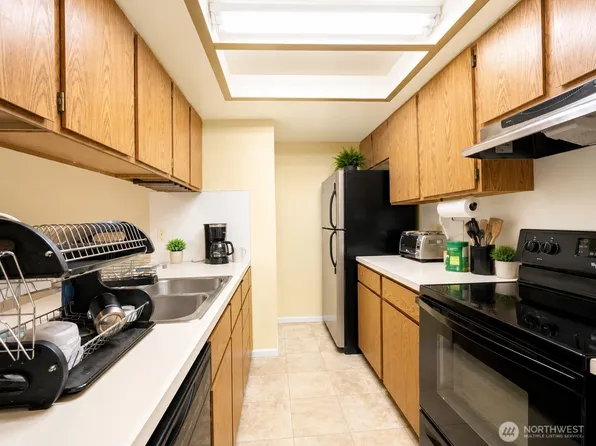 5719 Highway Place #6, Everett, WA 98203