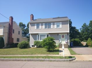 42 Grouse St, West Roxbury, MA 02132