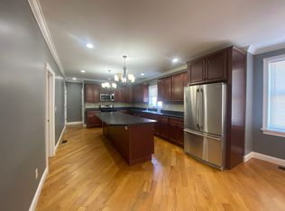 56 Lines Pl, Stratford, CT 06615
