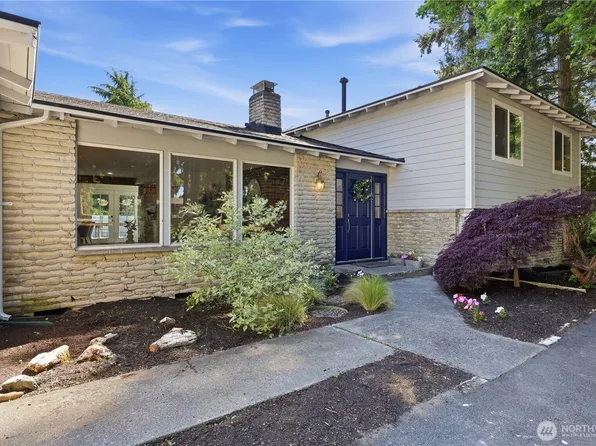 17405 18th Avenue W, Lynnwood, WA 98037