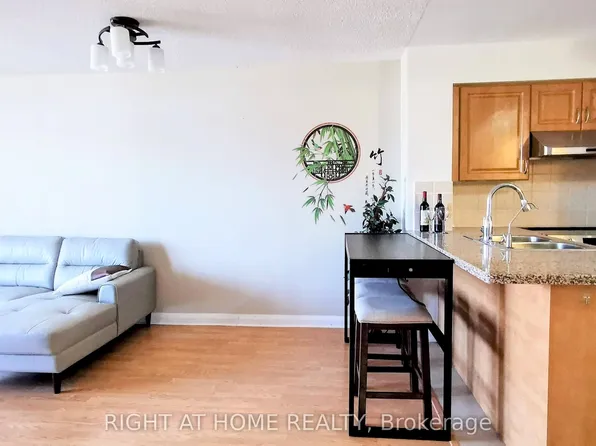 7363 Kennedy Rd E #613, Markham, ON L3R 1G8