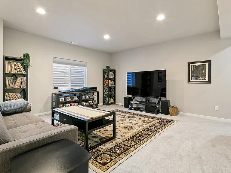 11860 Hawk Stone Dr — Photo 29
