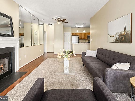 3rd image of 14305 Climbing Rose Way APT 205