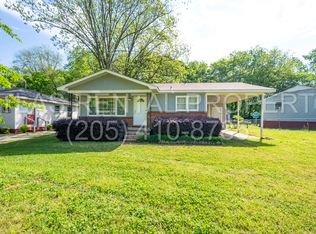 402 S Plymouth Rd NW, Huntsville, AL 35811