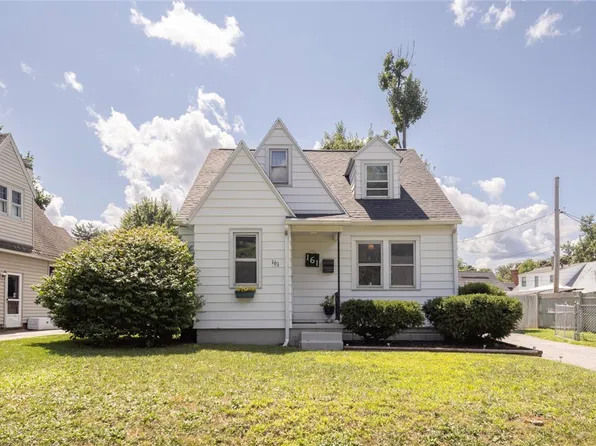 163 Sheraton Dr, Rochester, NY 14616