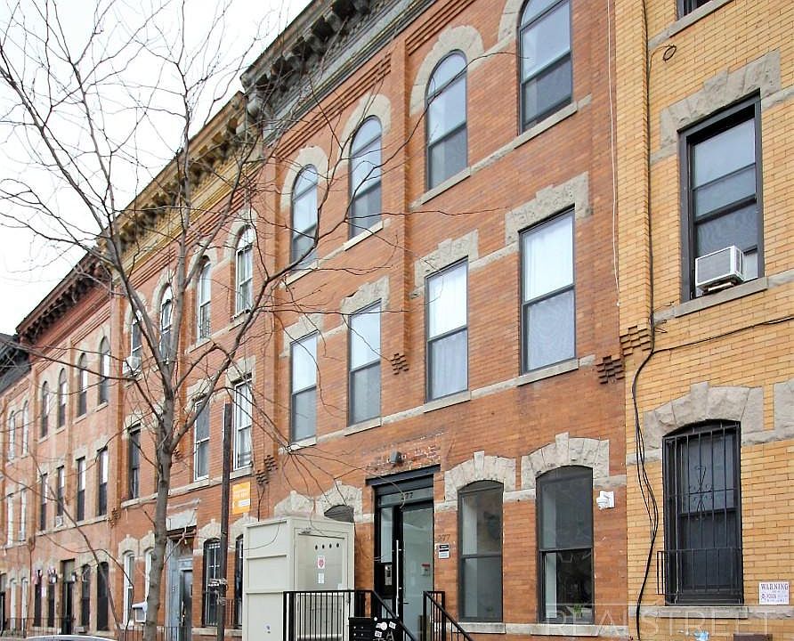 1st image of 277 Linden St APT 2B
