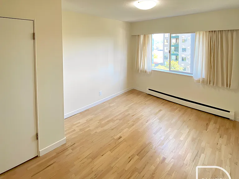 425 Carnarvon St — Photo 27