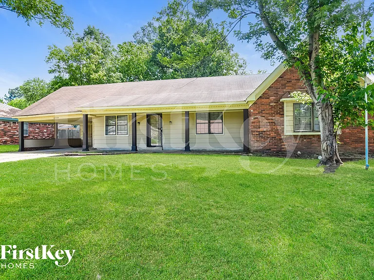 4110 Friendship Ln — Photo 2
