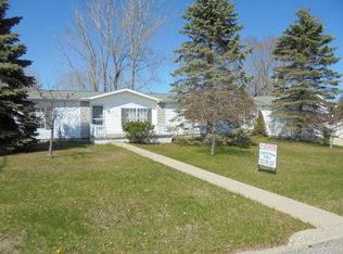 418 Ojibway St, Oscoda, MI 48750