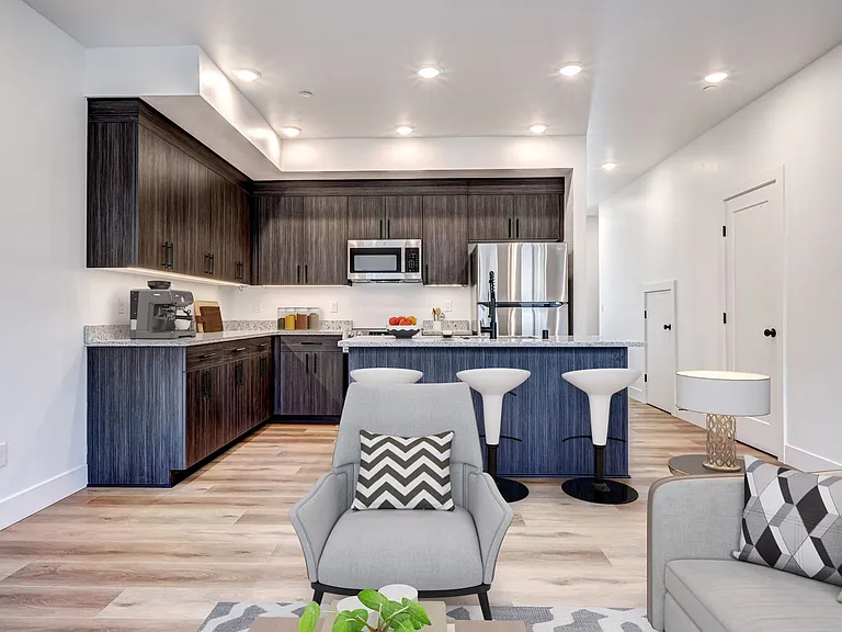 Vintage Park Townhomes — Photo 37