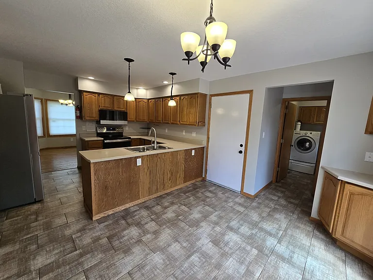 4710 Donald Dr — Photo 18