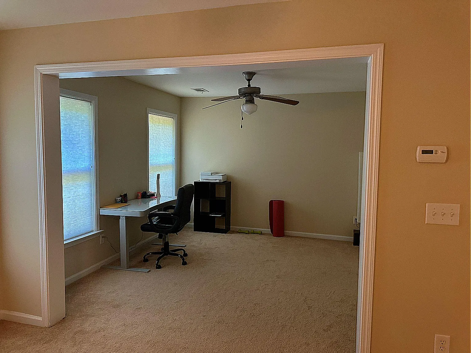 3 bed, 2090 sqft, $2,400 — Photo 2