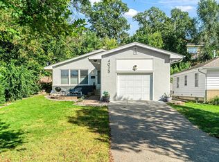 4025 Chowen Ave S, Minneapolis, MN 55410