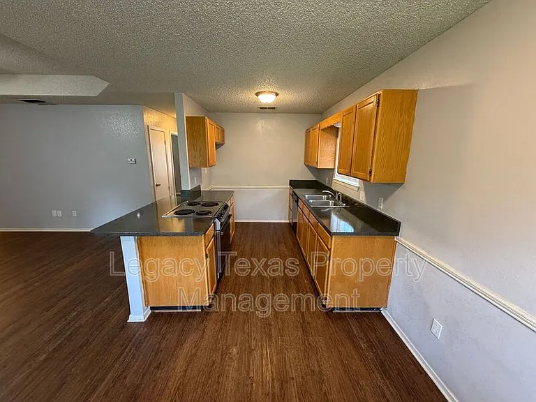 203 Willana Ct — Photo 5