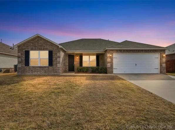 1219 E Quincy St E, Broken Arrow, OK 74012