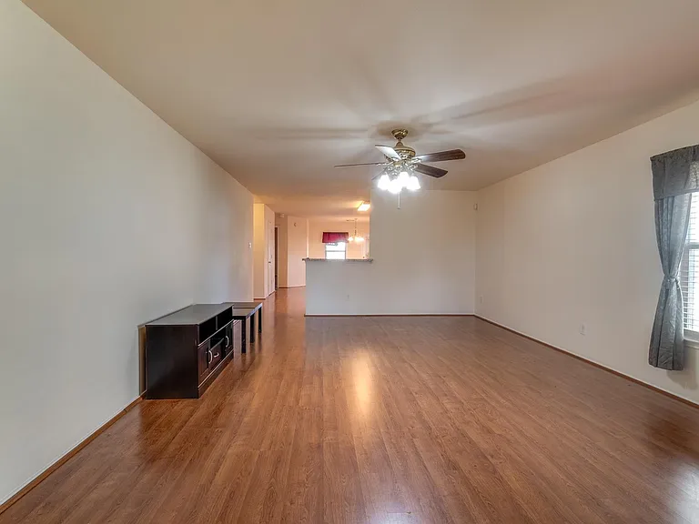 18231 Afton Hollow Ln — Photo 4
