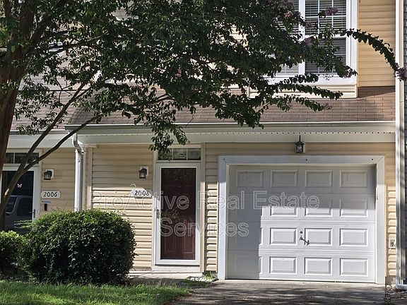 2nd image of 2008 Paramont Ave
