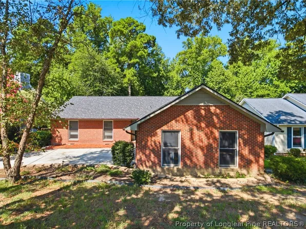 7434 Beaver Run Dr, Fayetteville, NC 28314