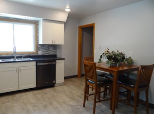 106 3rd Ave SW, Hazen, ND 58545