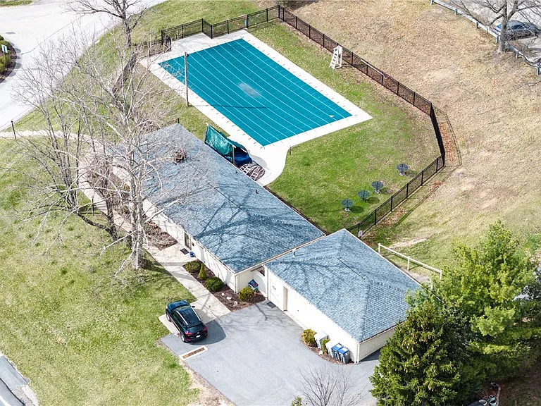 264 Scott Ln — Photo 26