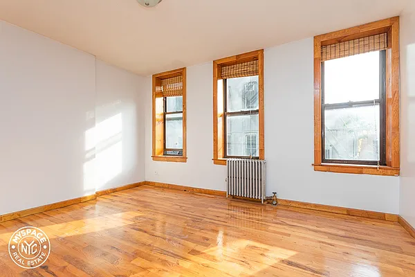 Rented by MySpaceNYC | media 17