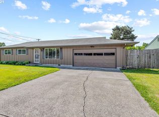 1 Browning Ct, Longview, WA 98632