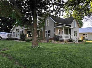 5920 Troy Mills Rd, Coggon, IA 52218