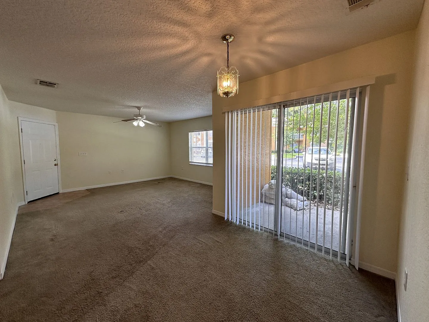 Get to the Pointe! First floor Unit Available — Photo 4