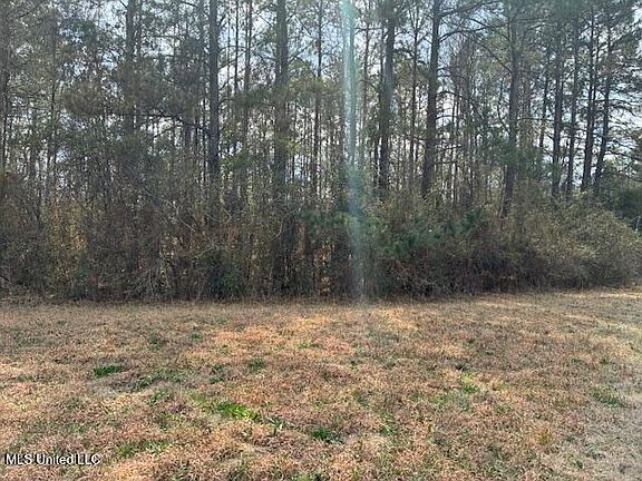 4th image of 00 Centerville