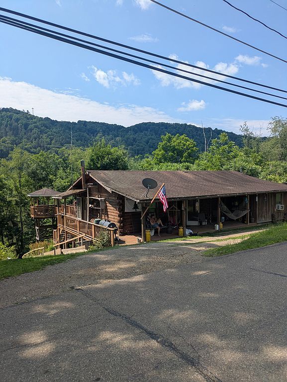 350 Main St - Property Image