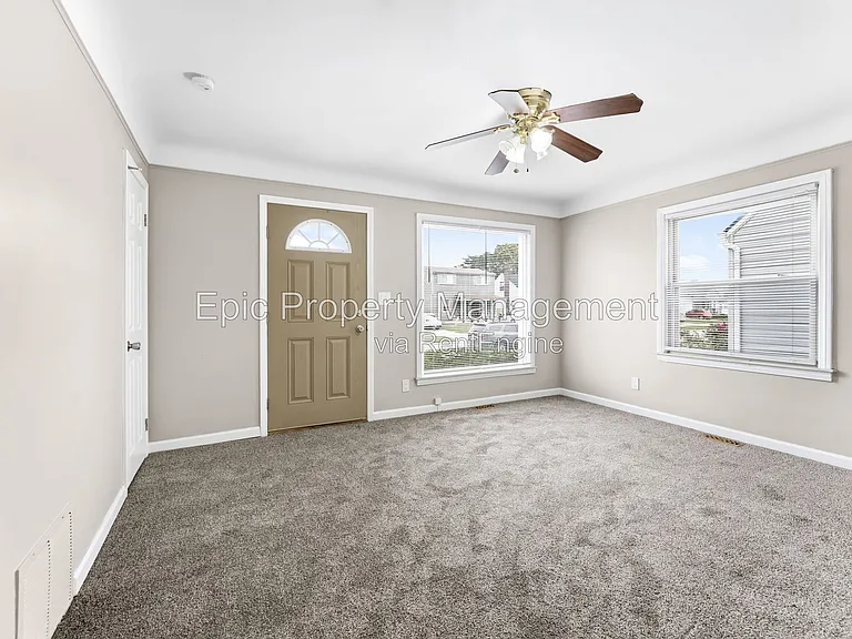 12985 Walnut St — Photo 5