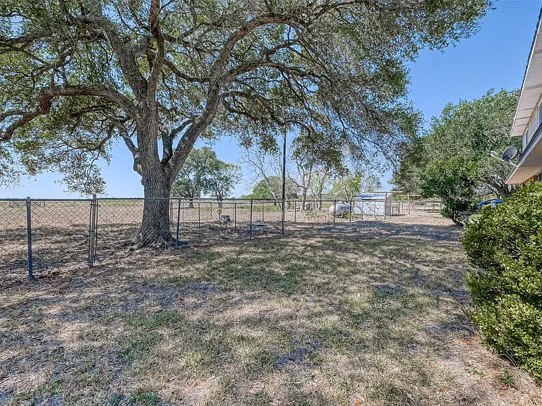 16711 Highway 90A — Photo 41