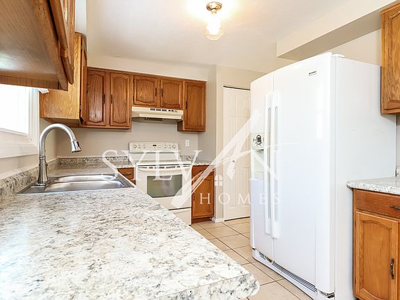 5th image of 211 Ligonier Ln