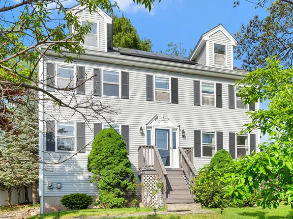 9 Rhodes St, Billerica, MA 01821