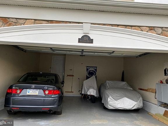 3rd image of 120 Sagewood Dr