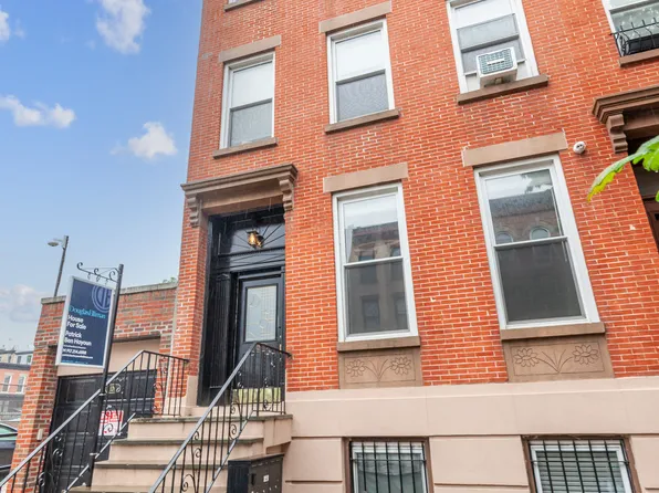 124 President Street image 1 of 14